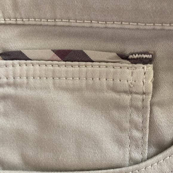 Burberry Light Beige Khaki Pants - Picture 5 of 13
